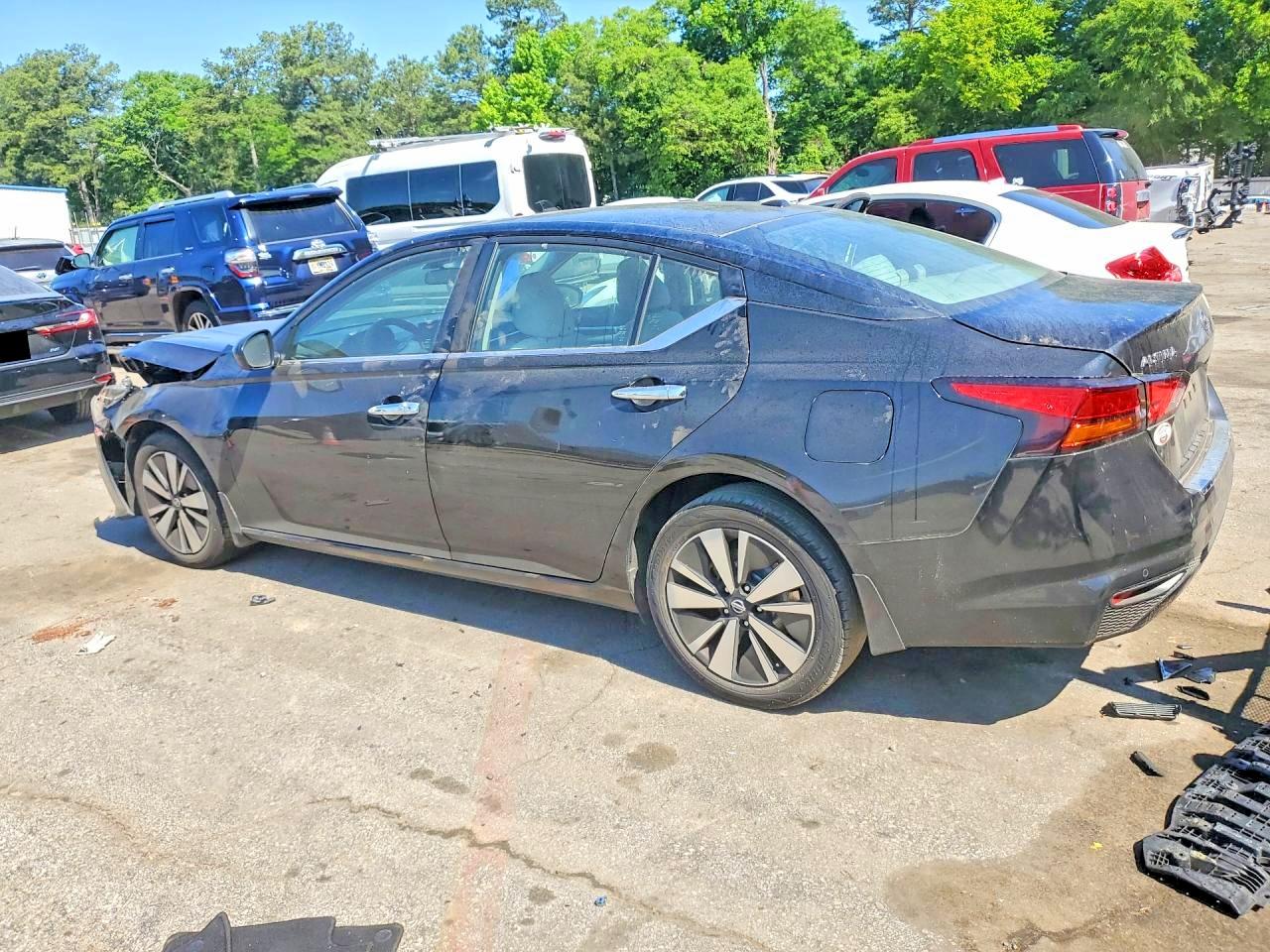 Nissan Altima Sv