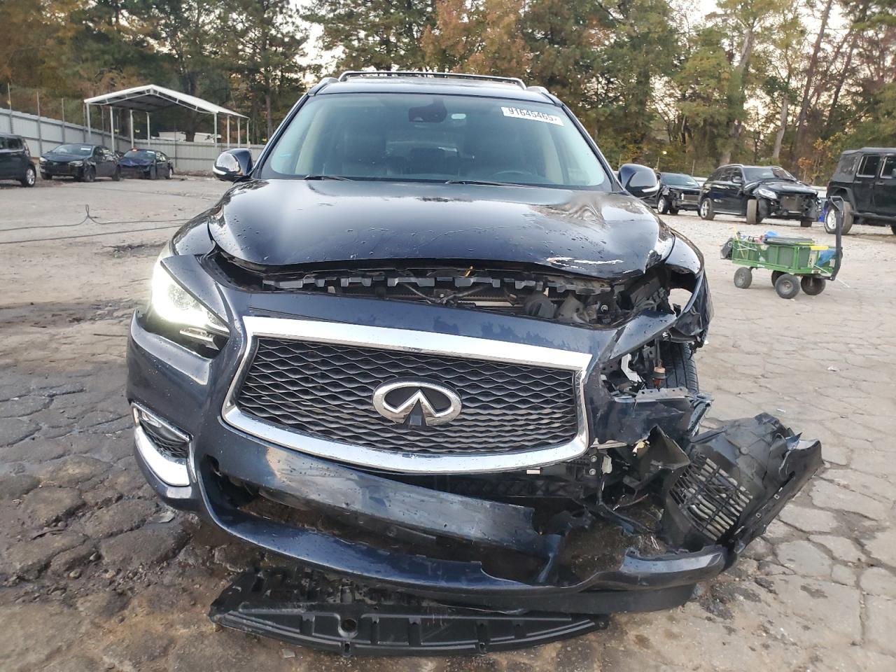 INFINITI Qx Base