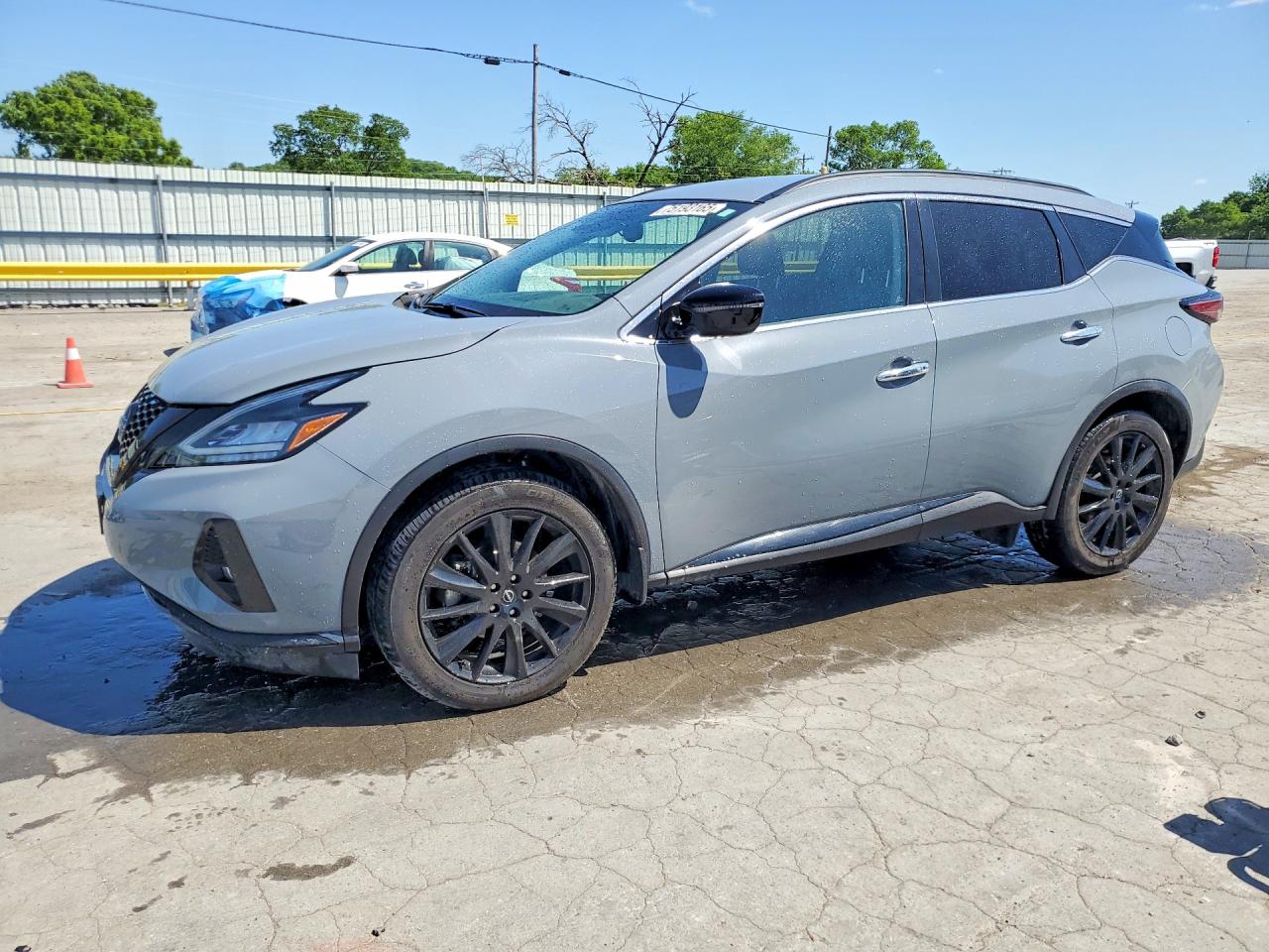 Salvage Nissan Murano Image