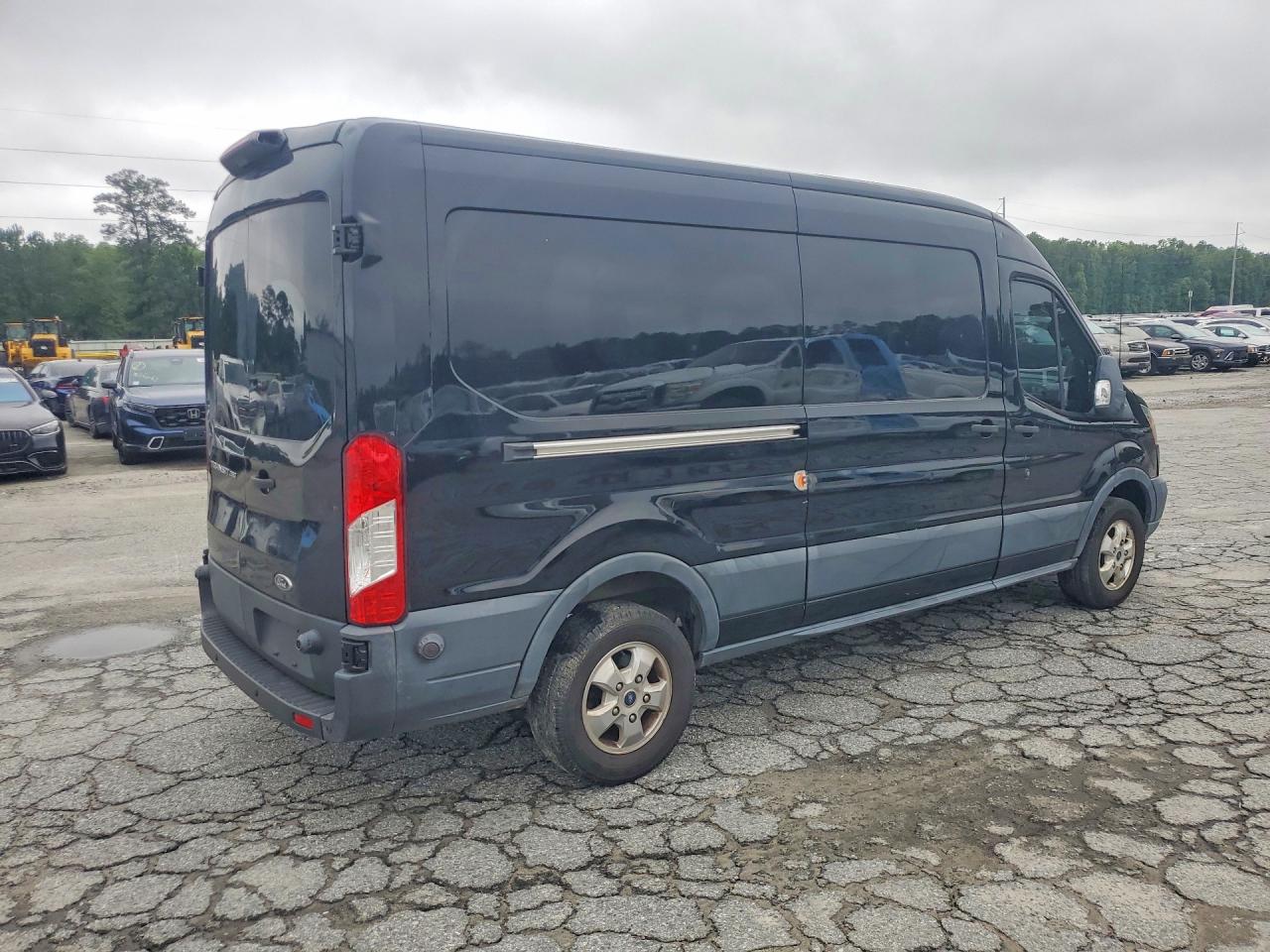 Ford Transit T-250
