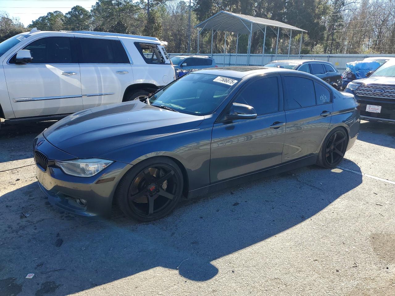 Salvage BMW 3 Series Image