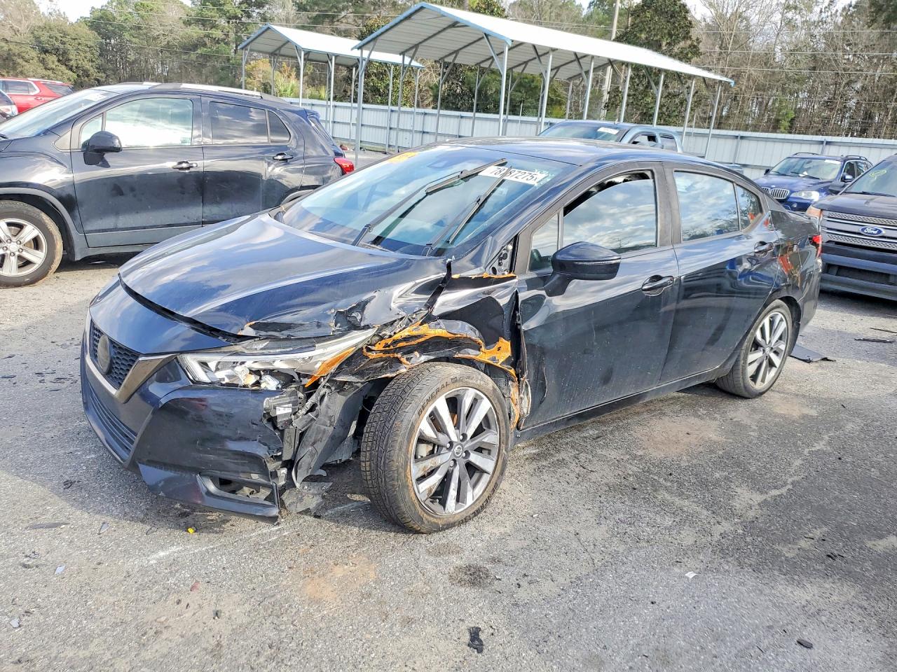 Salvage Nissan Versa Image