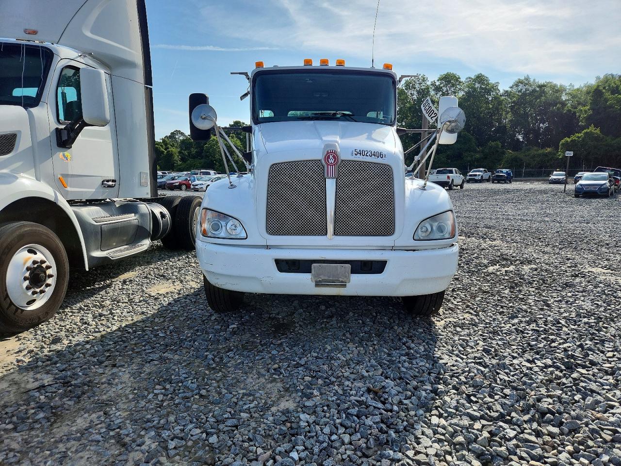Kenworth T370