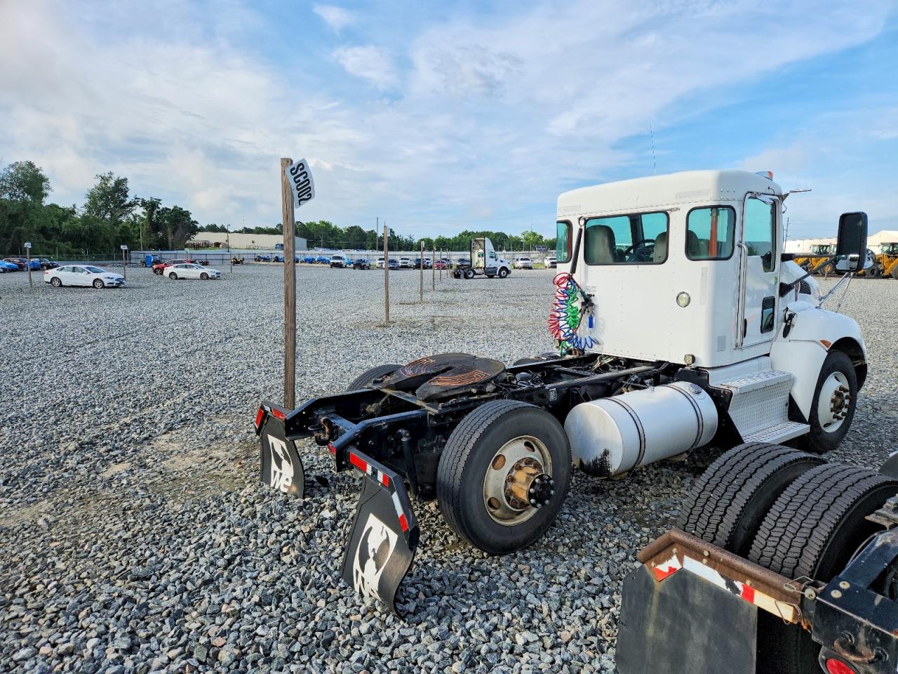 Kenworth T370