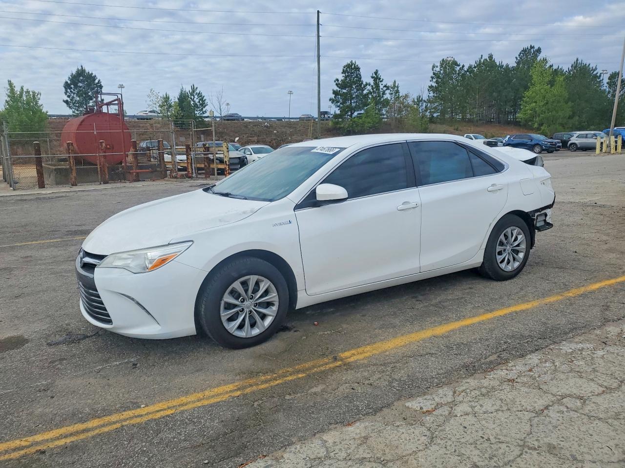 Salvage Toyota Camry Image