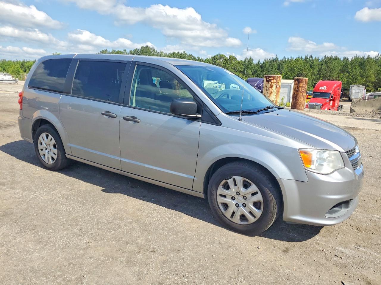 Dodge Caravan Se