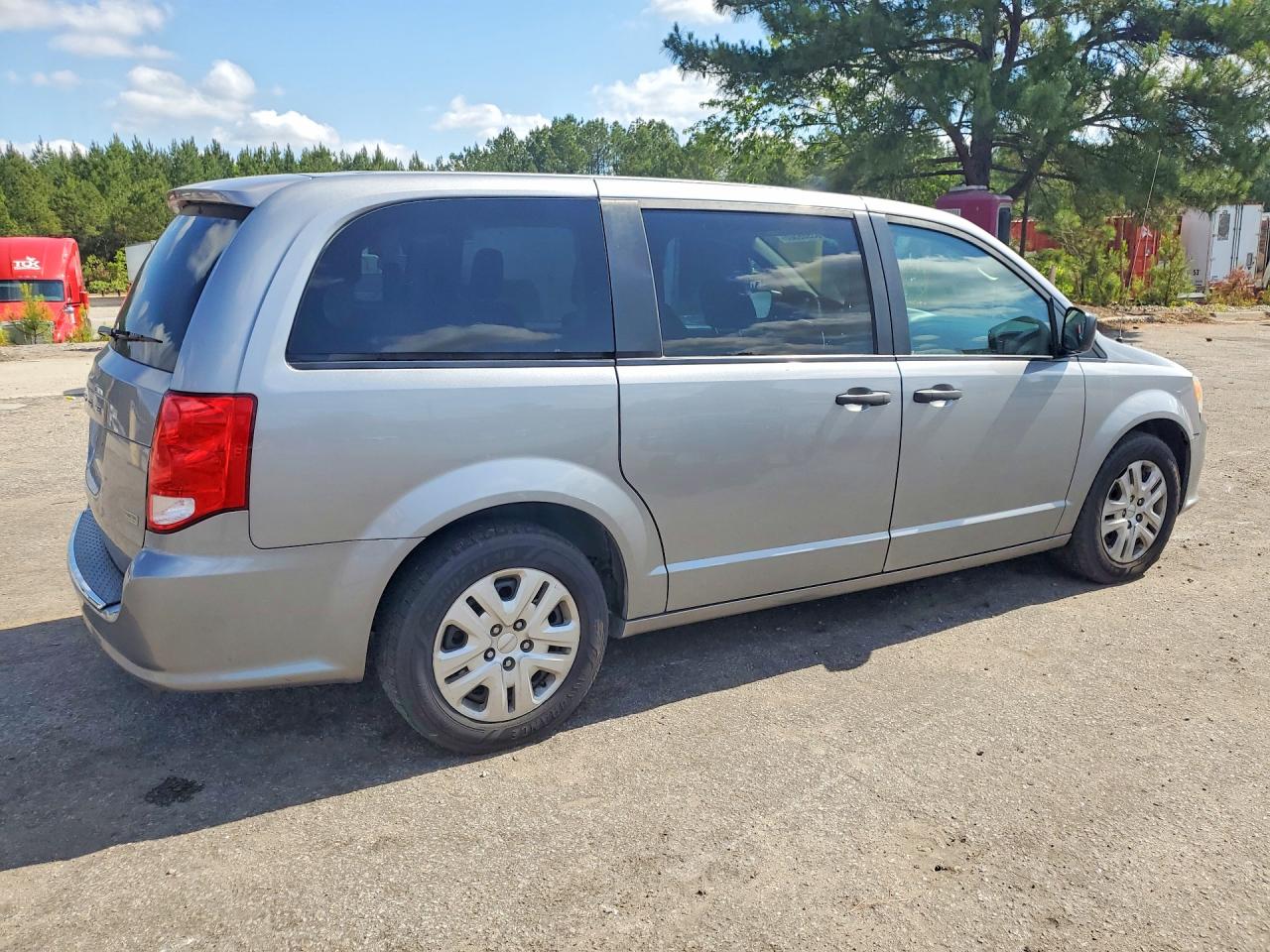Dodge Caravan Se