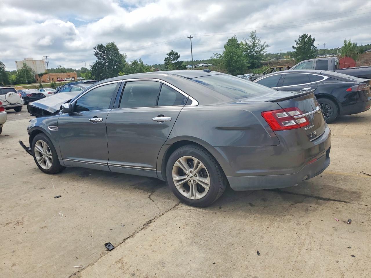 Ford Taurus Sel