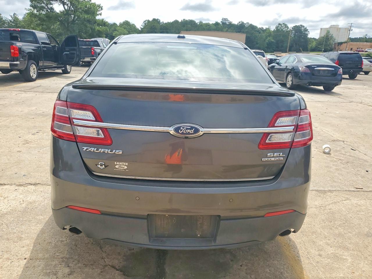 Ford Taurus Sel