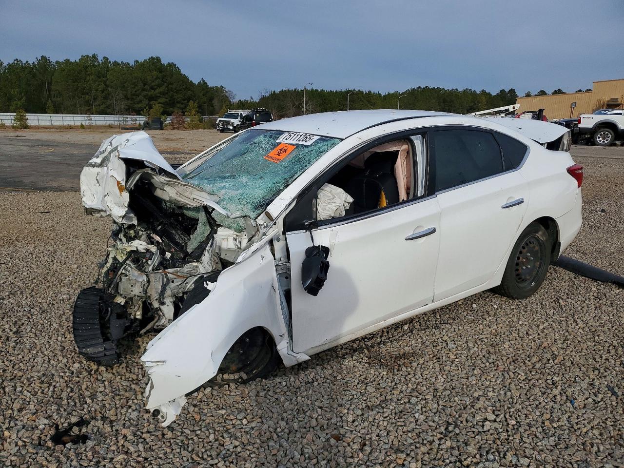 Salvage Nissan Sentra Image