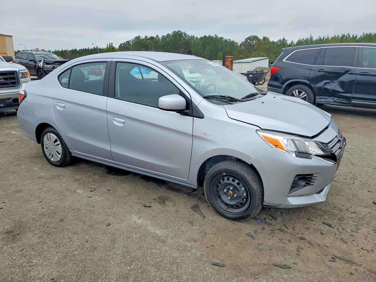 Mitsubishi Mirage G4 Es