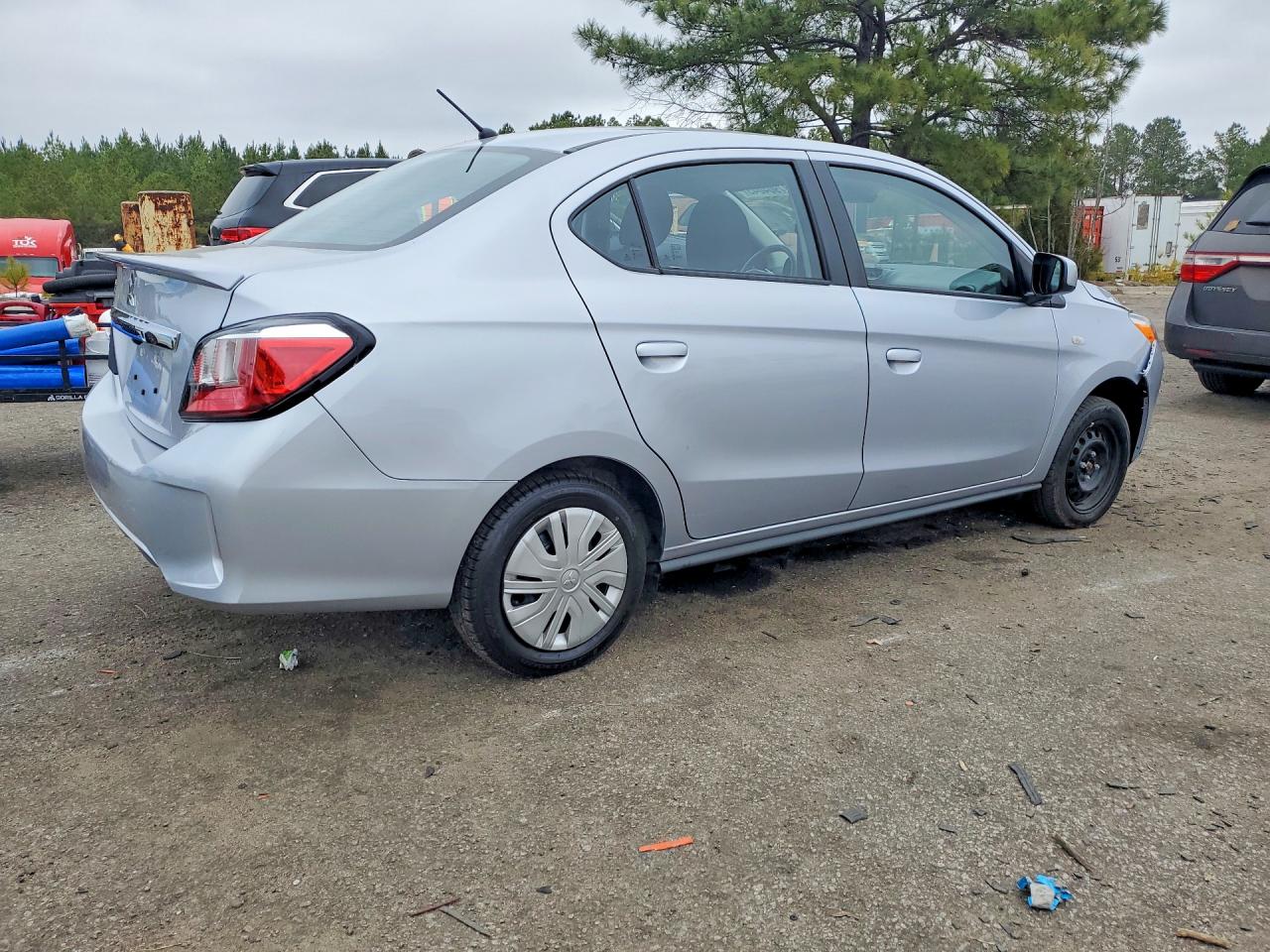 Mitsubishi Mirage G4 Es