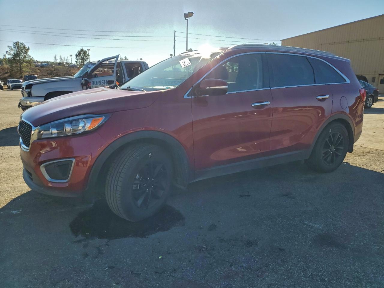 Salvage Kia Sorento Image