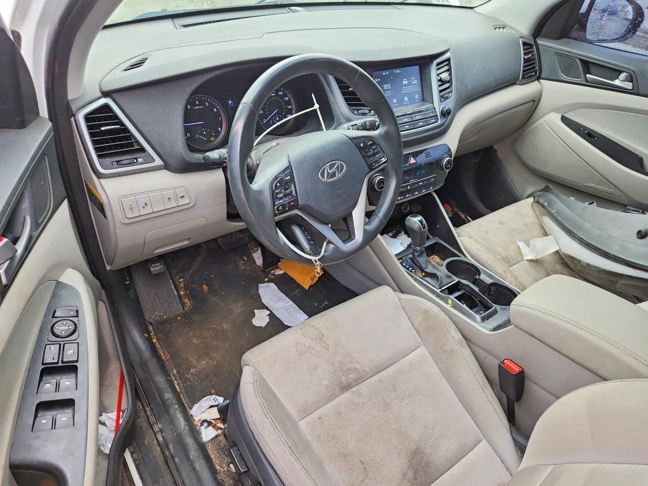 Hyundai TUCSON