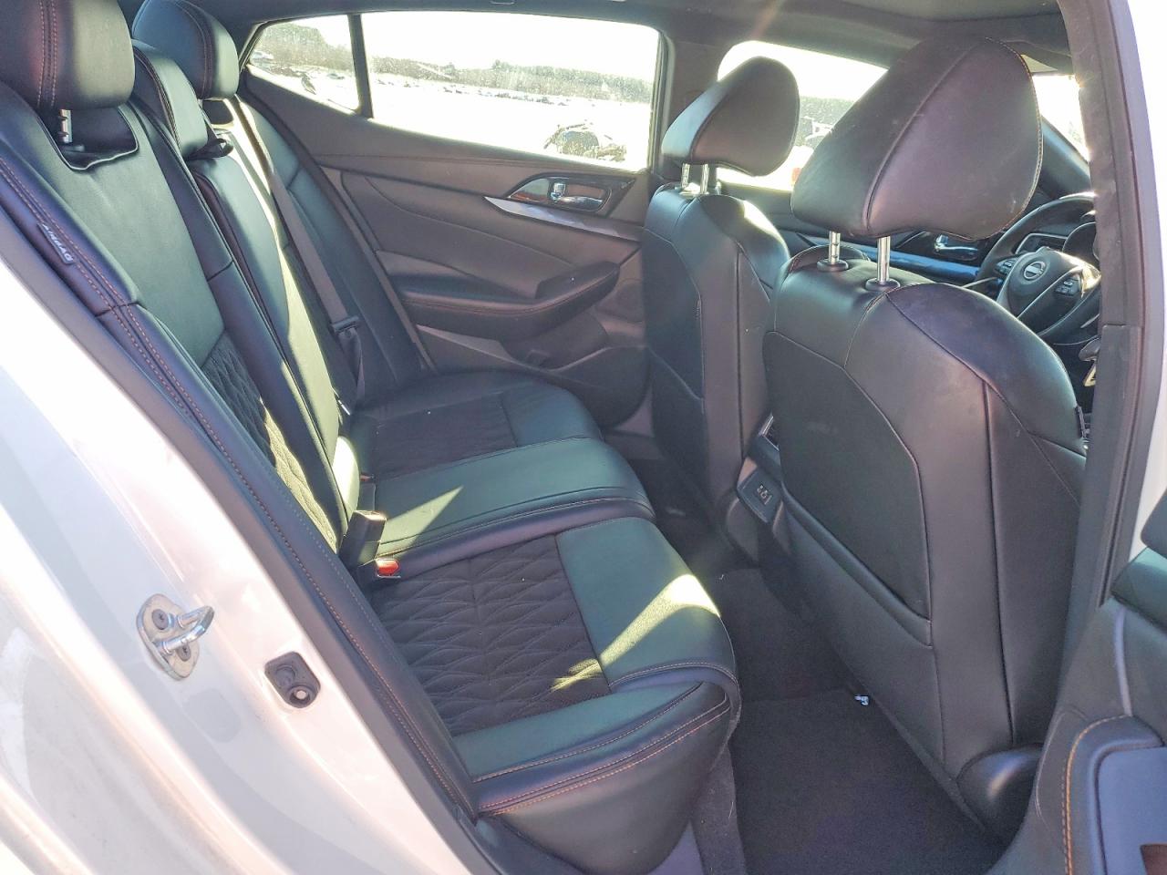 Nissan Maxima Sr