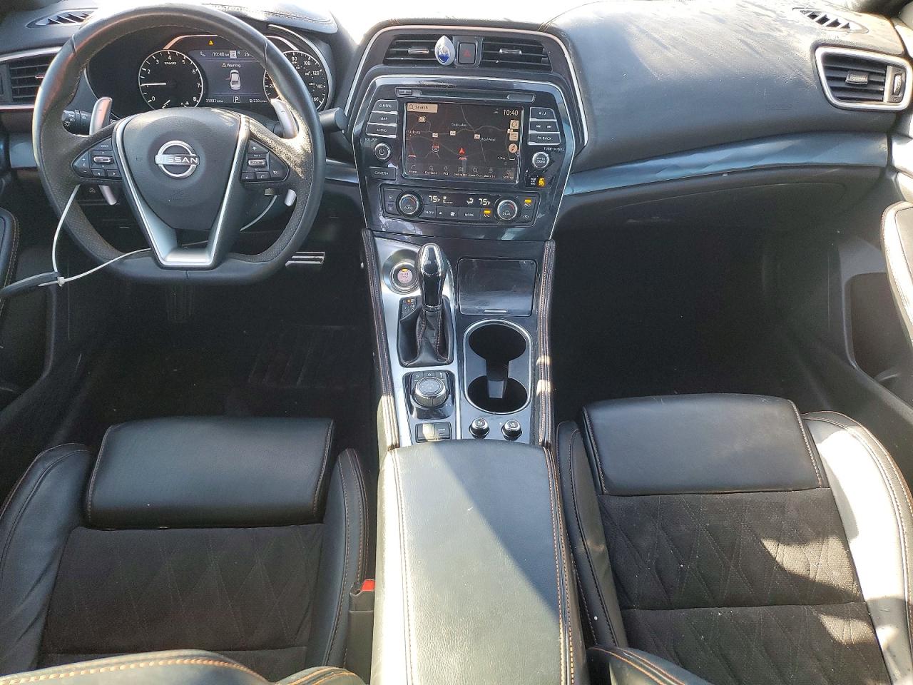 Nissan Maxima Sr