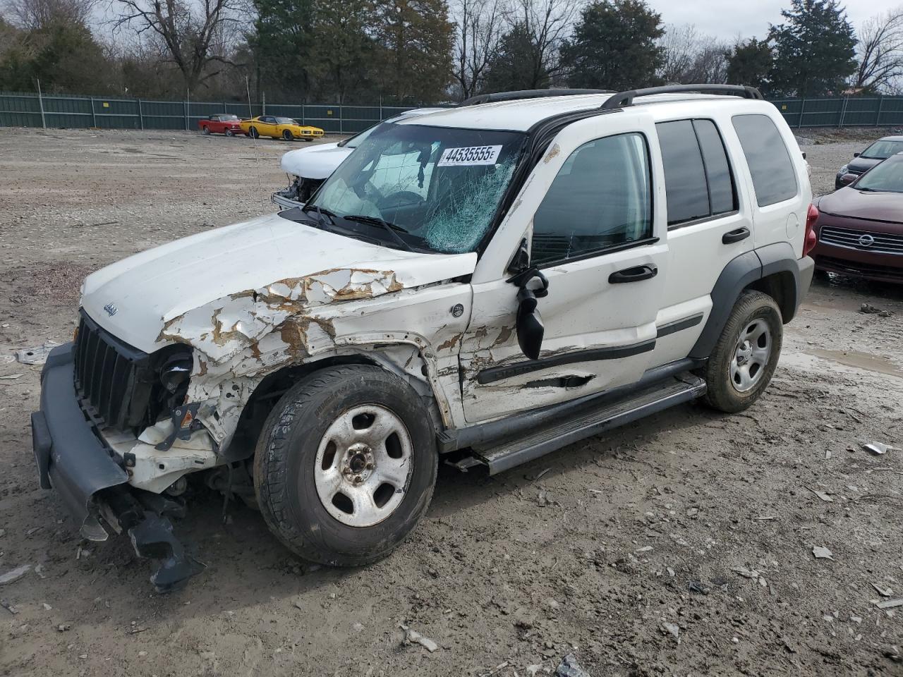 Salvage Jeep Liberty Image