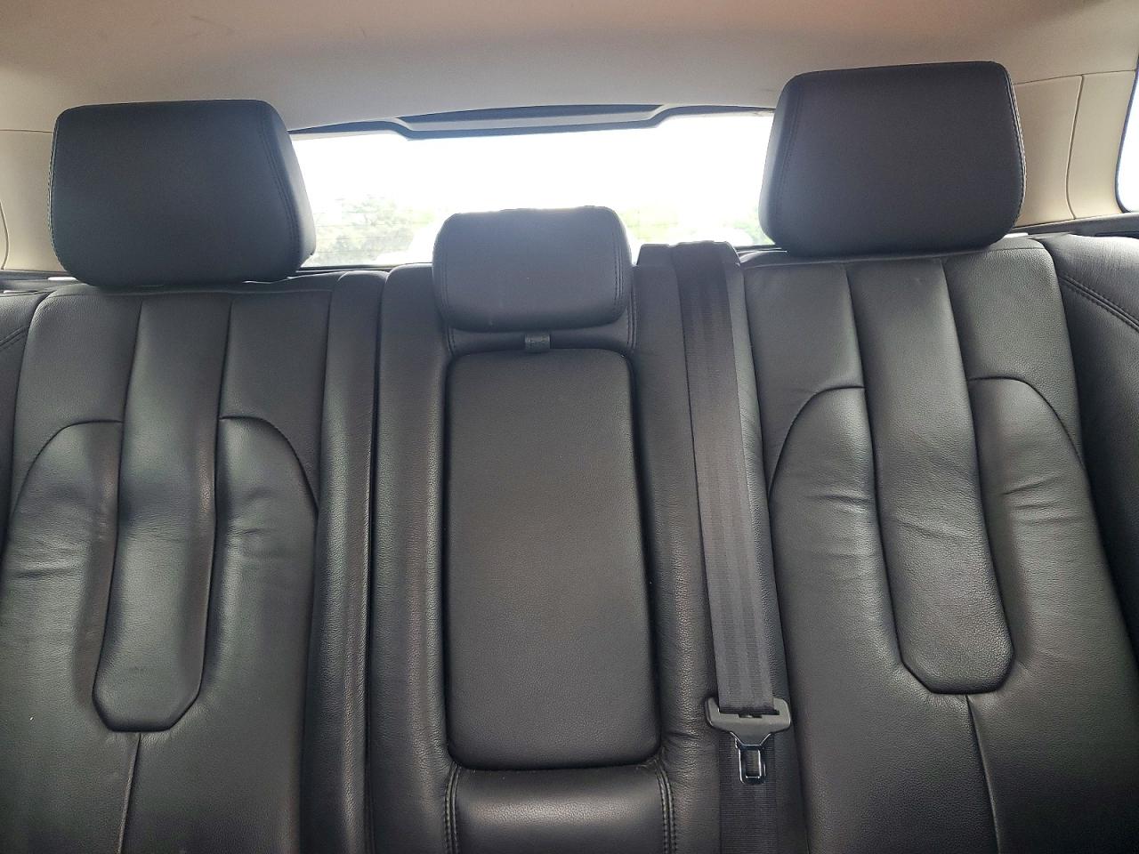 Land Rover Range Rover Pure Premium
