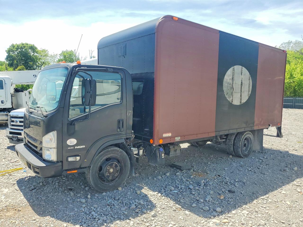 Salvage Isuzu Nqr Image