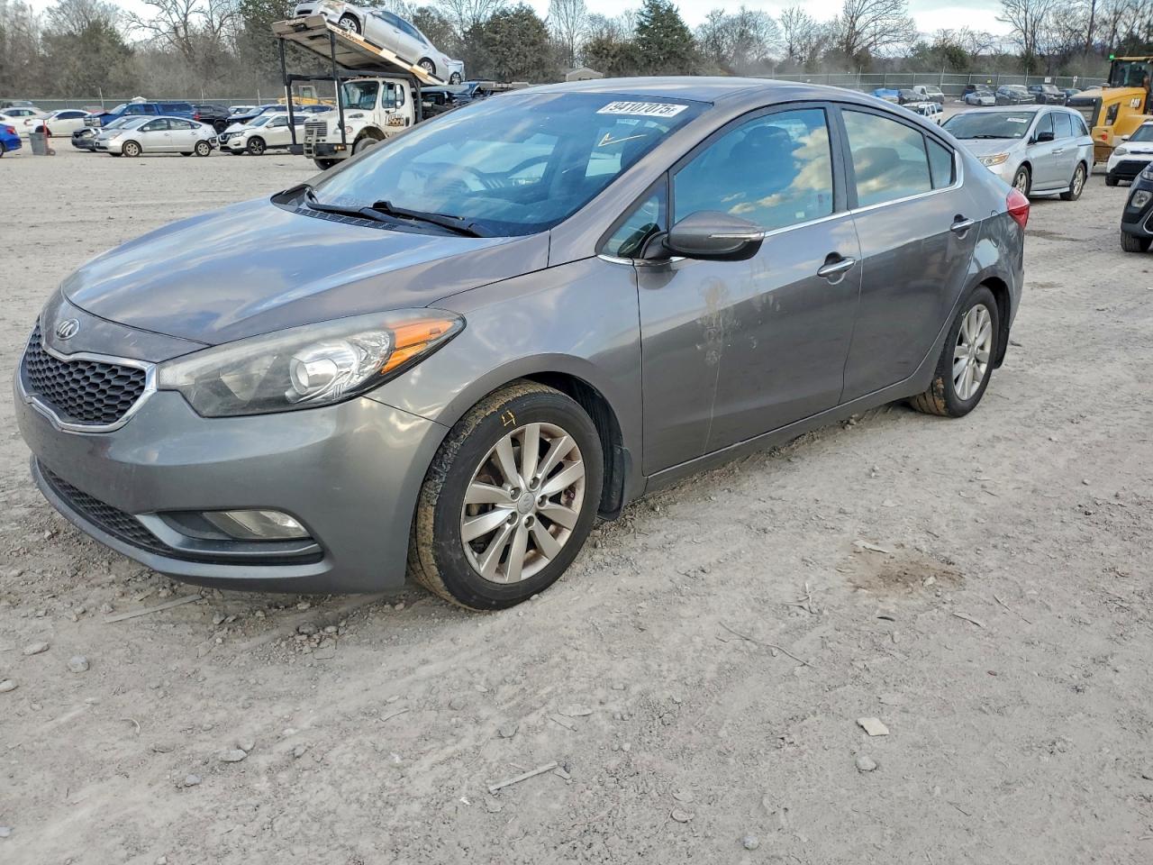 Salvage Kia Forte Image