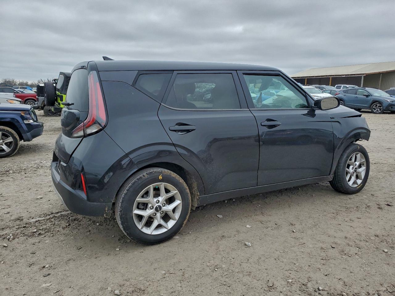 Kia Soul Lx