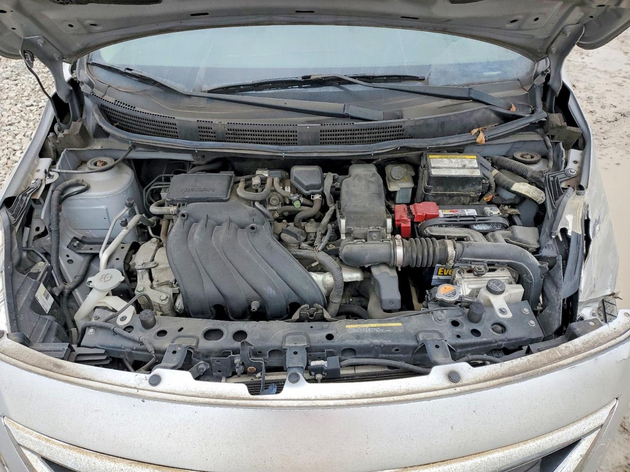 Nissan Versa S