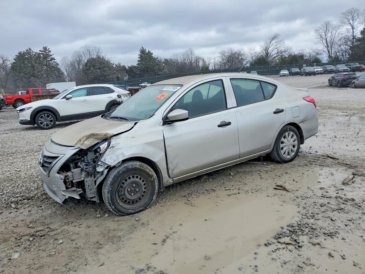 Salvage Nissan Versa Image