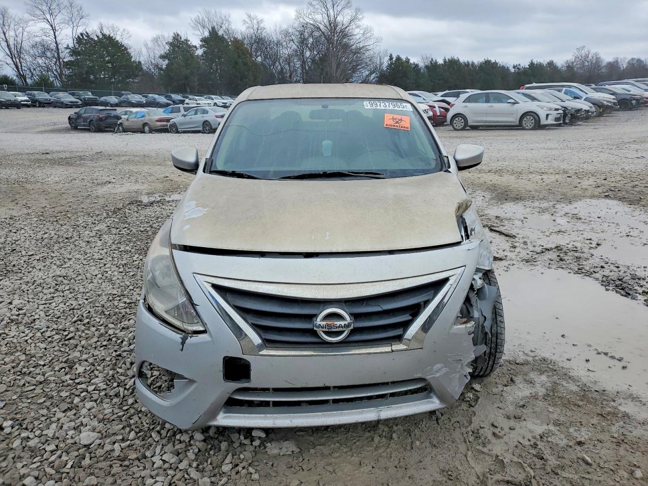 Nissan Versa S