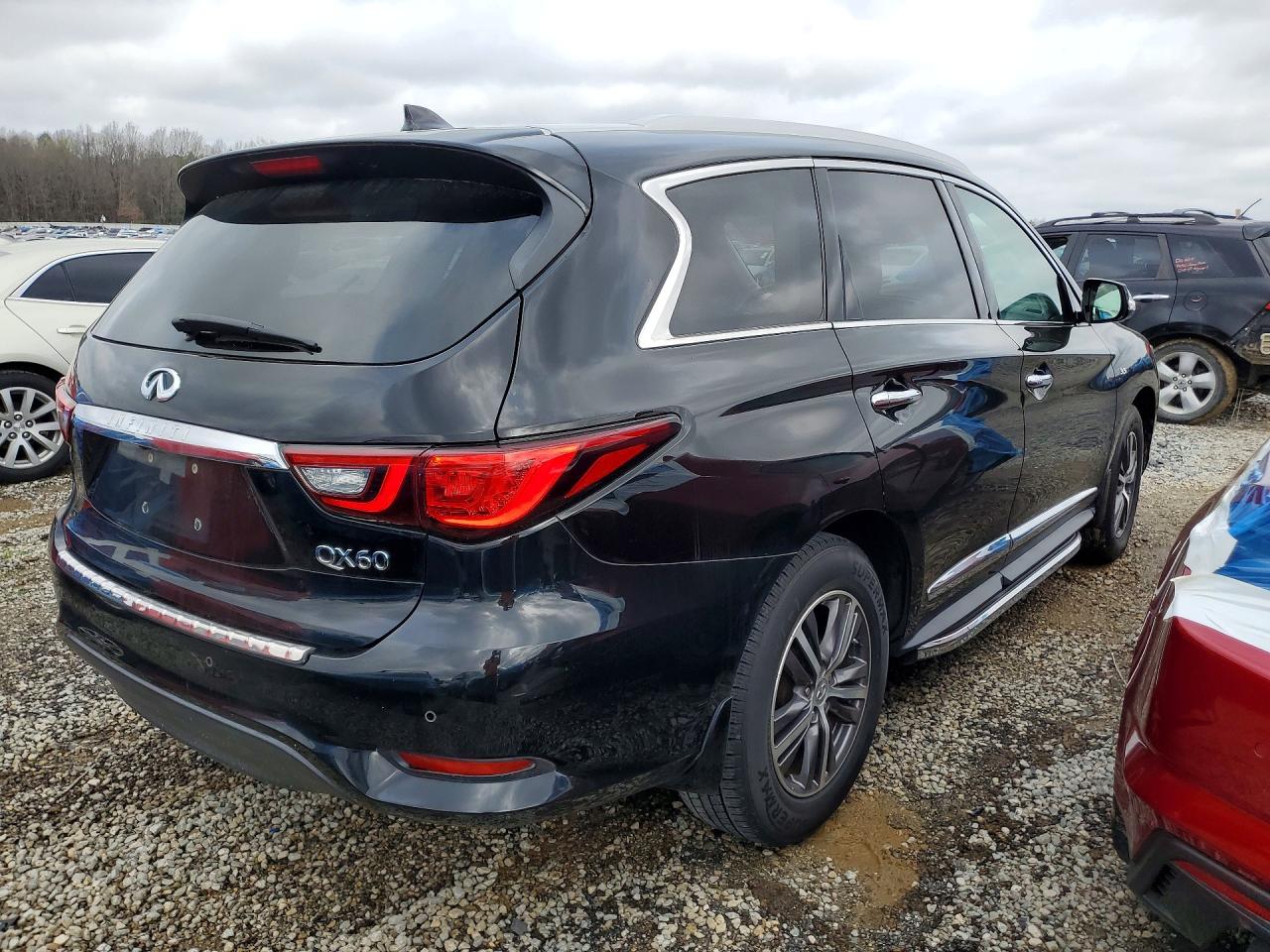 INFINITI Qx Luxe
