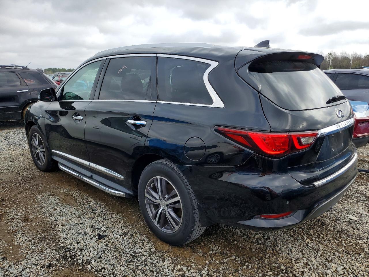 INFINITI Qx Luxe