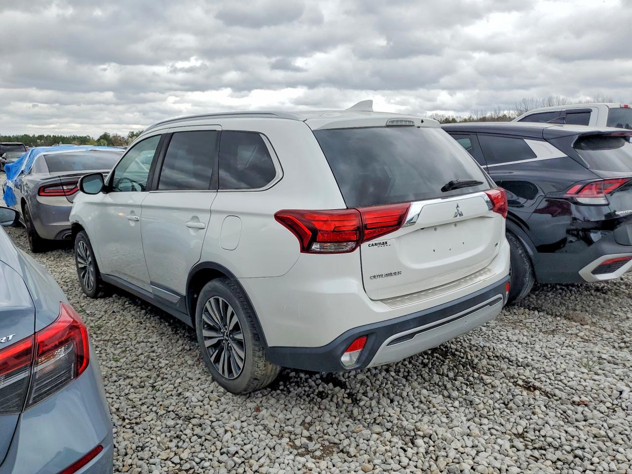 Mitsubishi Outlander Se