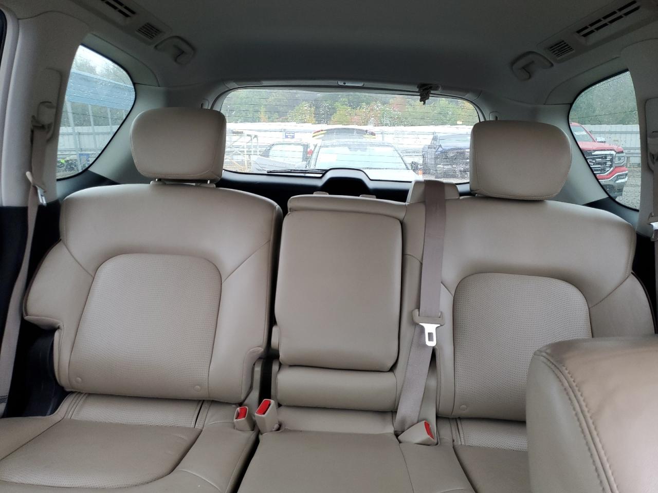 Nissan Armada