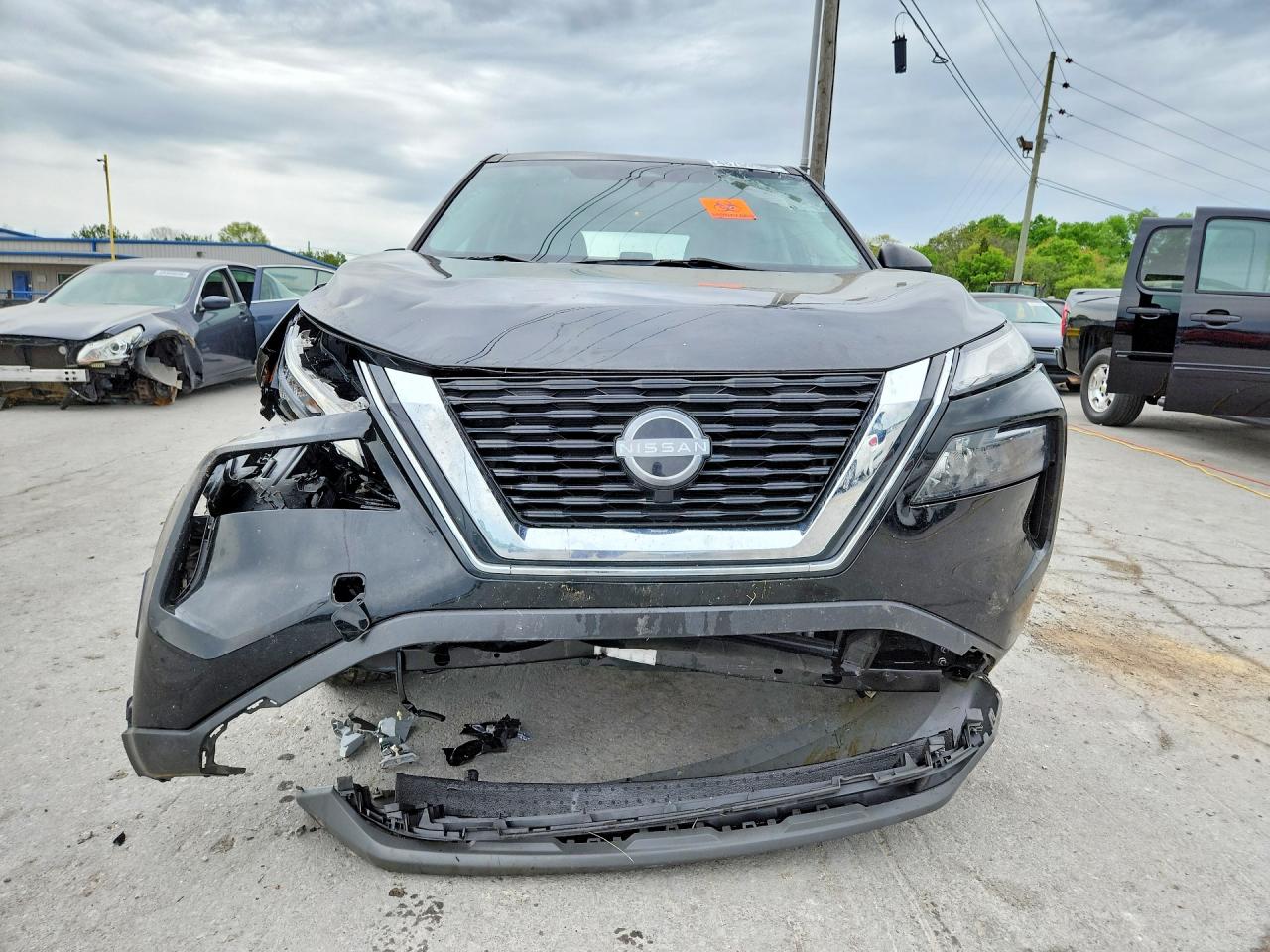 Nissan Rogue S