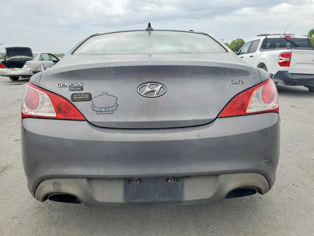 Hyundai Genesis 2.0t