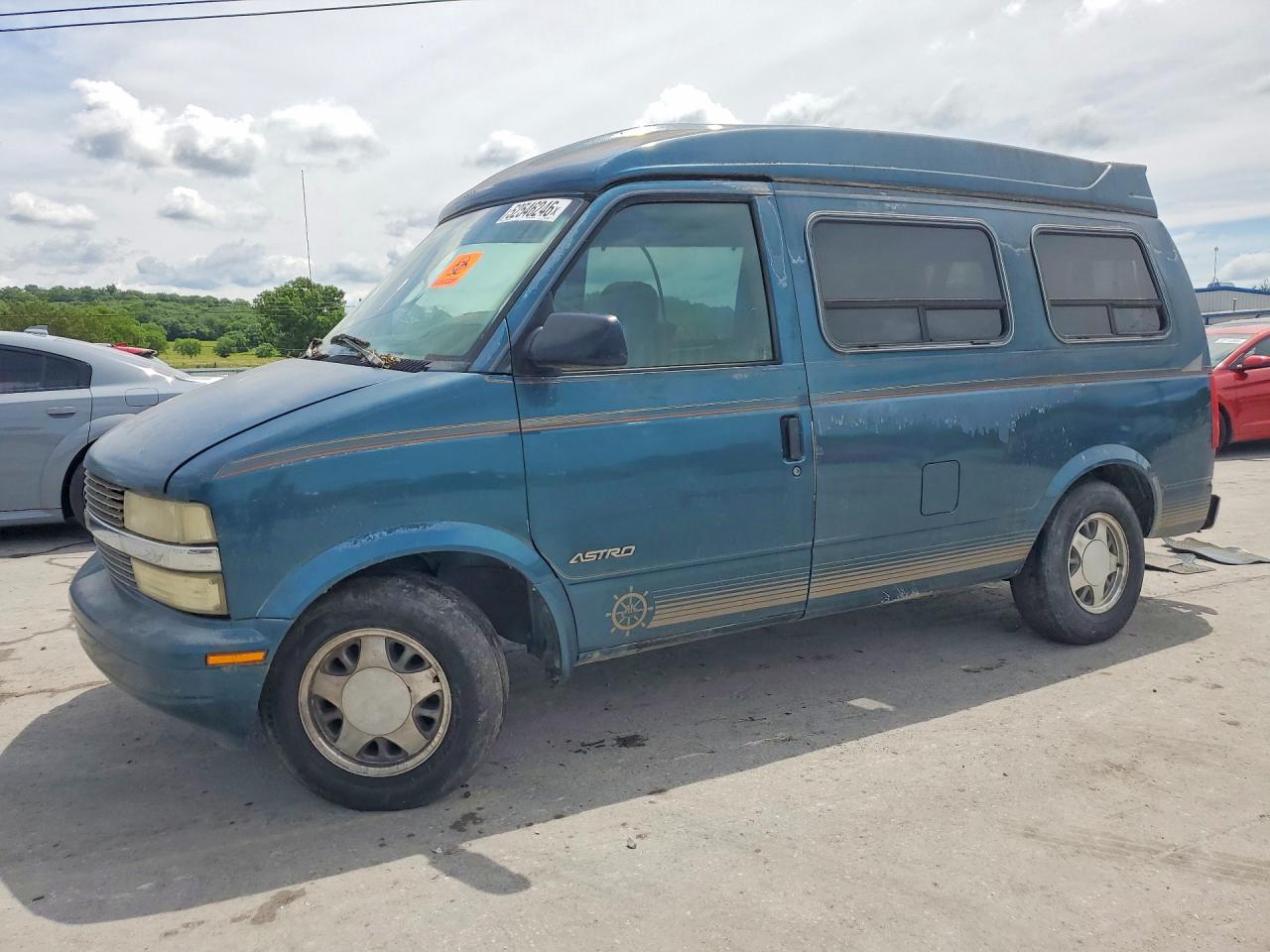 Salvage Chevrolet Astro Image