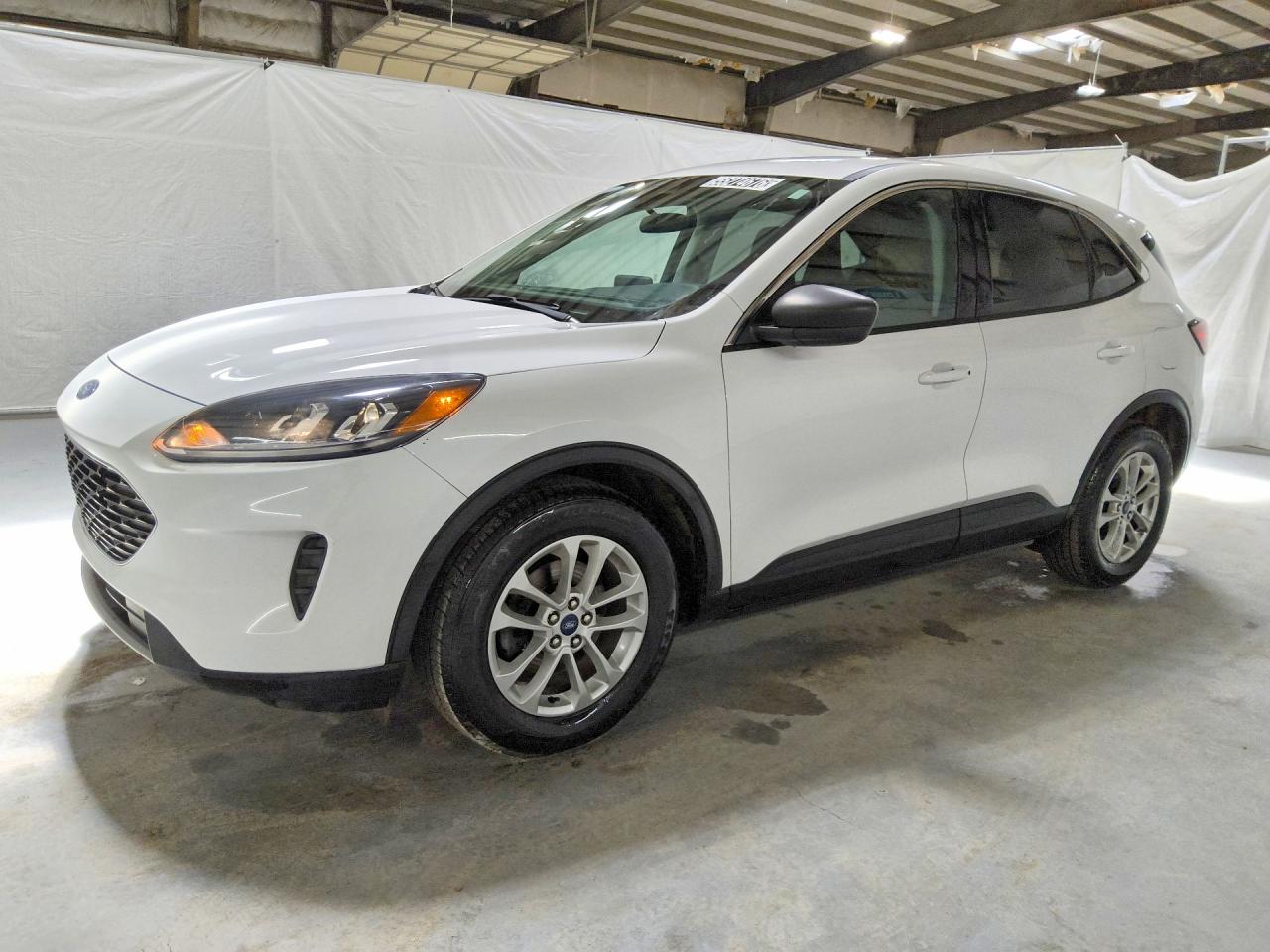 Salvage Ford Escape Image