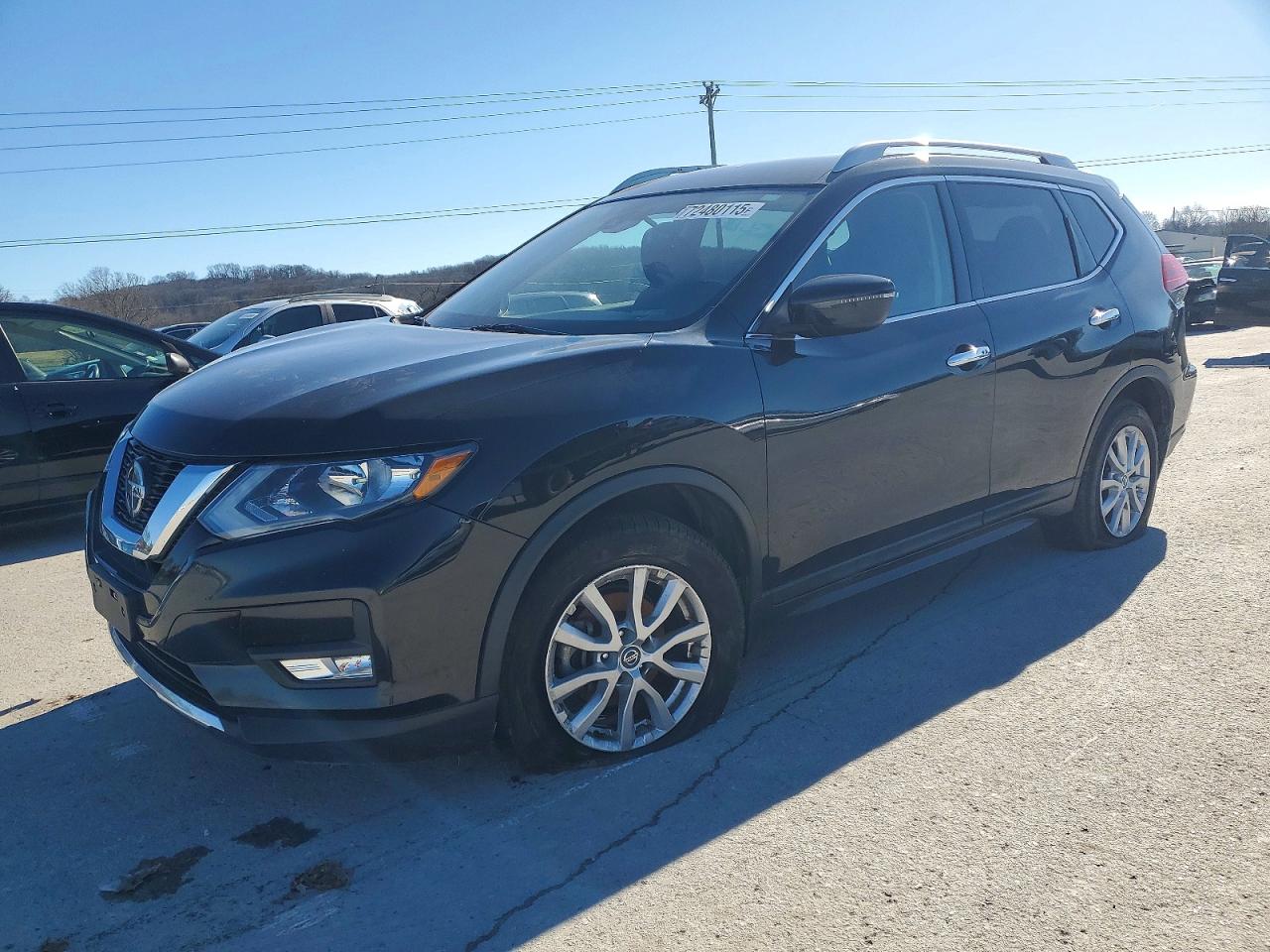 Salvage Nissan Rogue Image