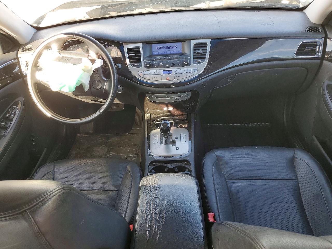 Hyundai Genesis 3.8l
