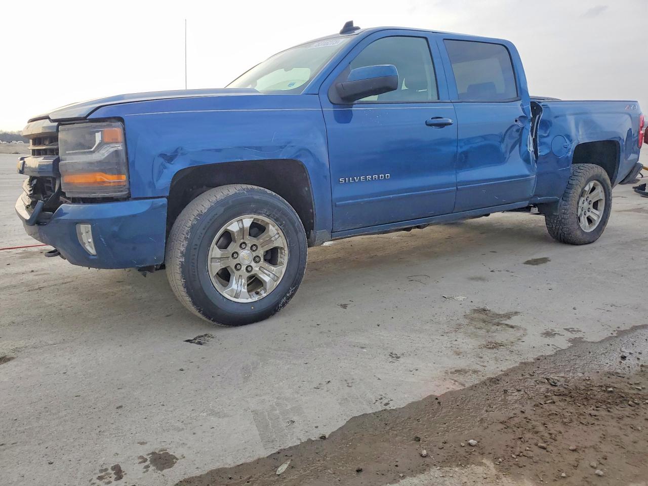 Salvage Chevrolet Silverado Image