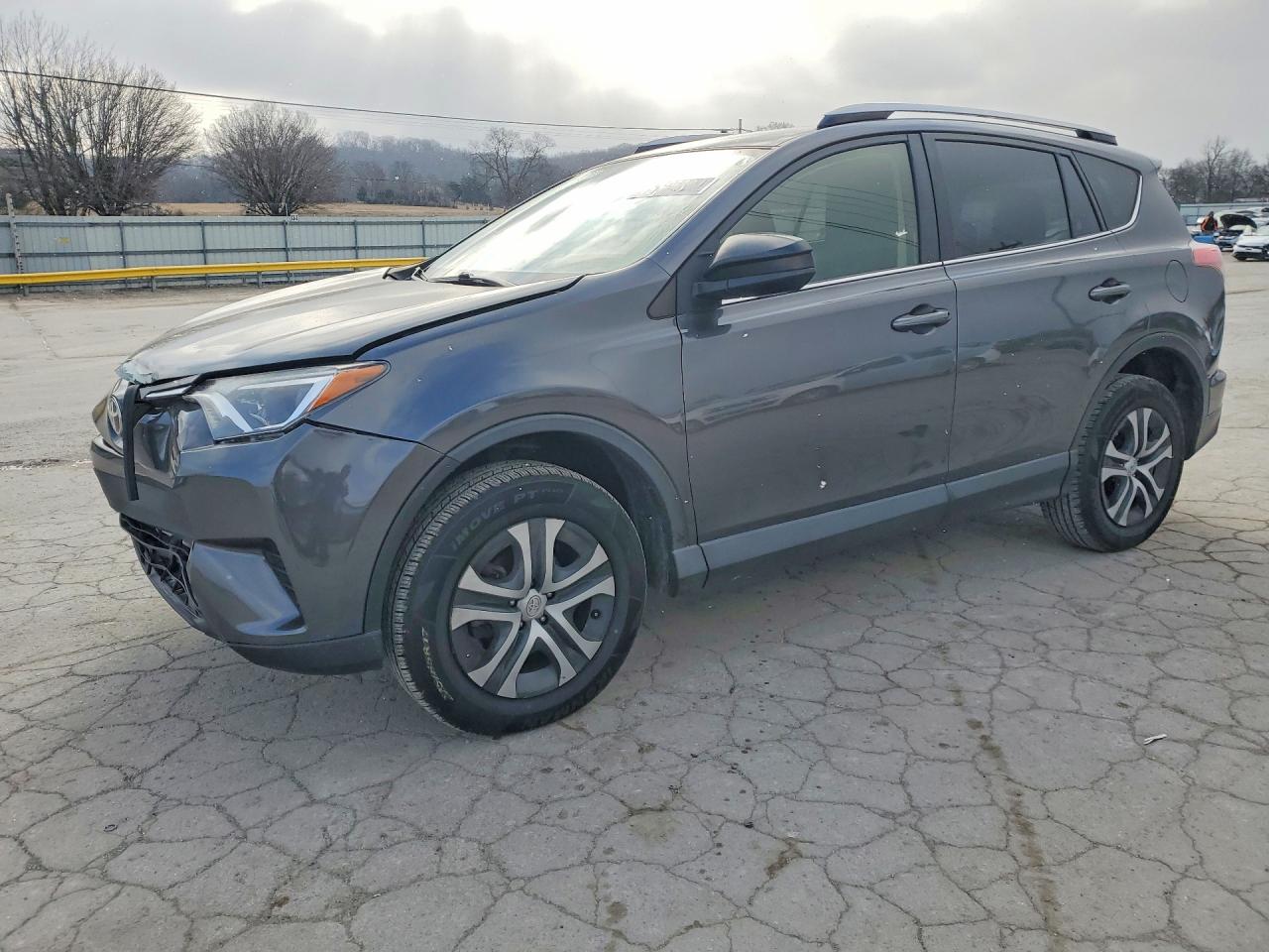 Salvage Toyota RAV4 Image