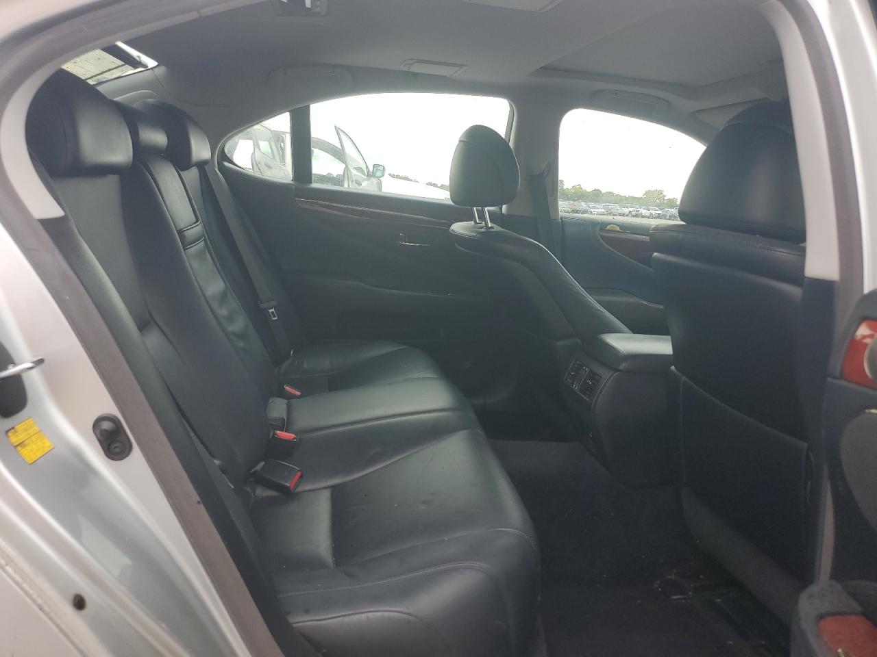 Lexus LS 460