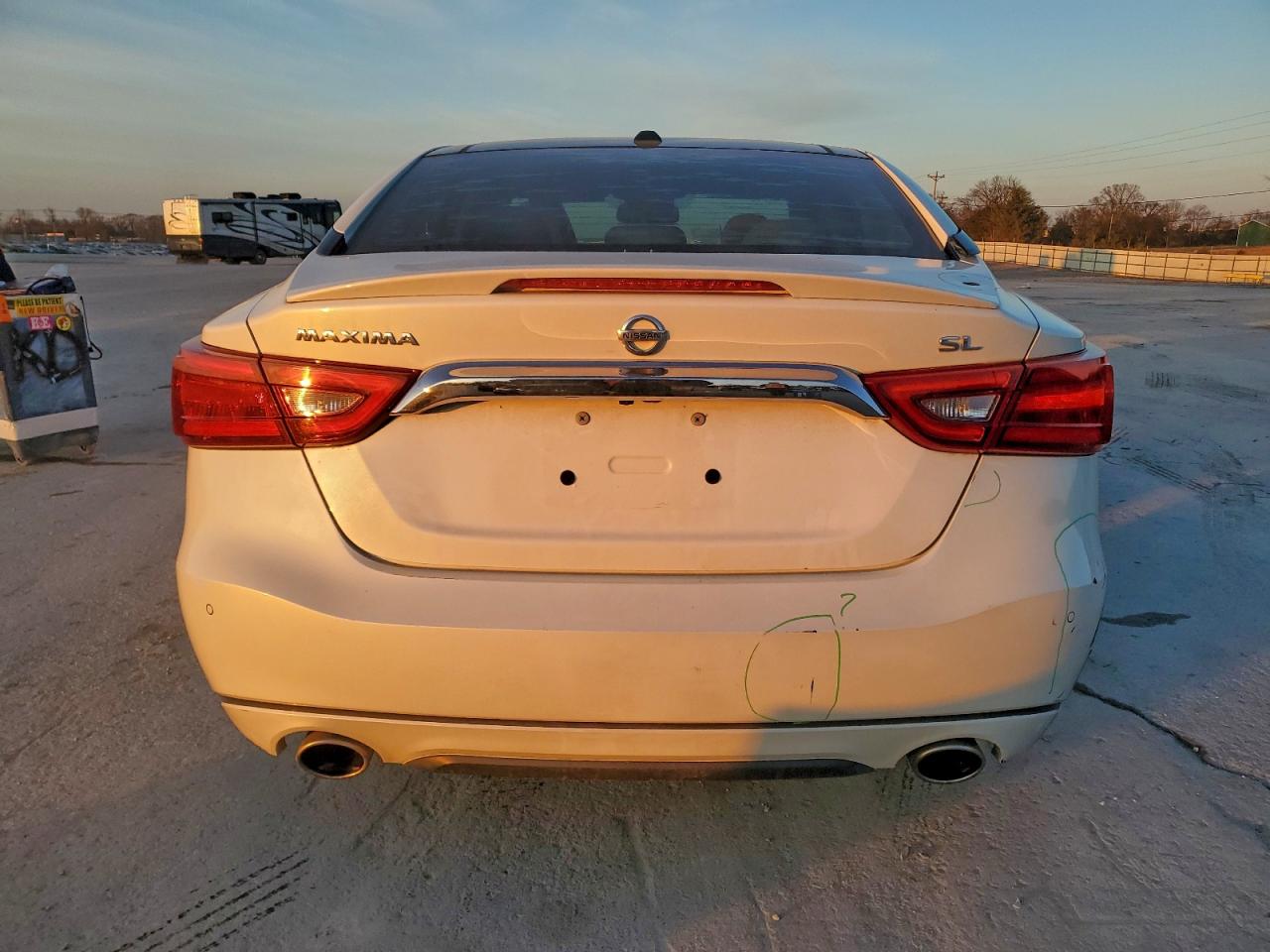Nissan Maxima 3.5s