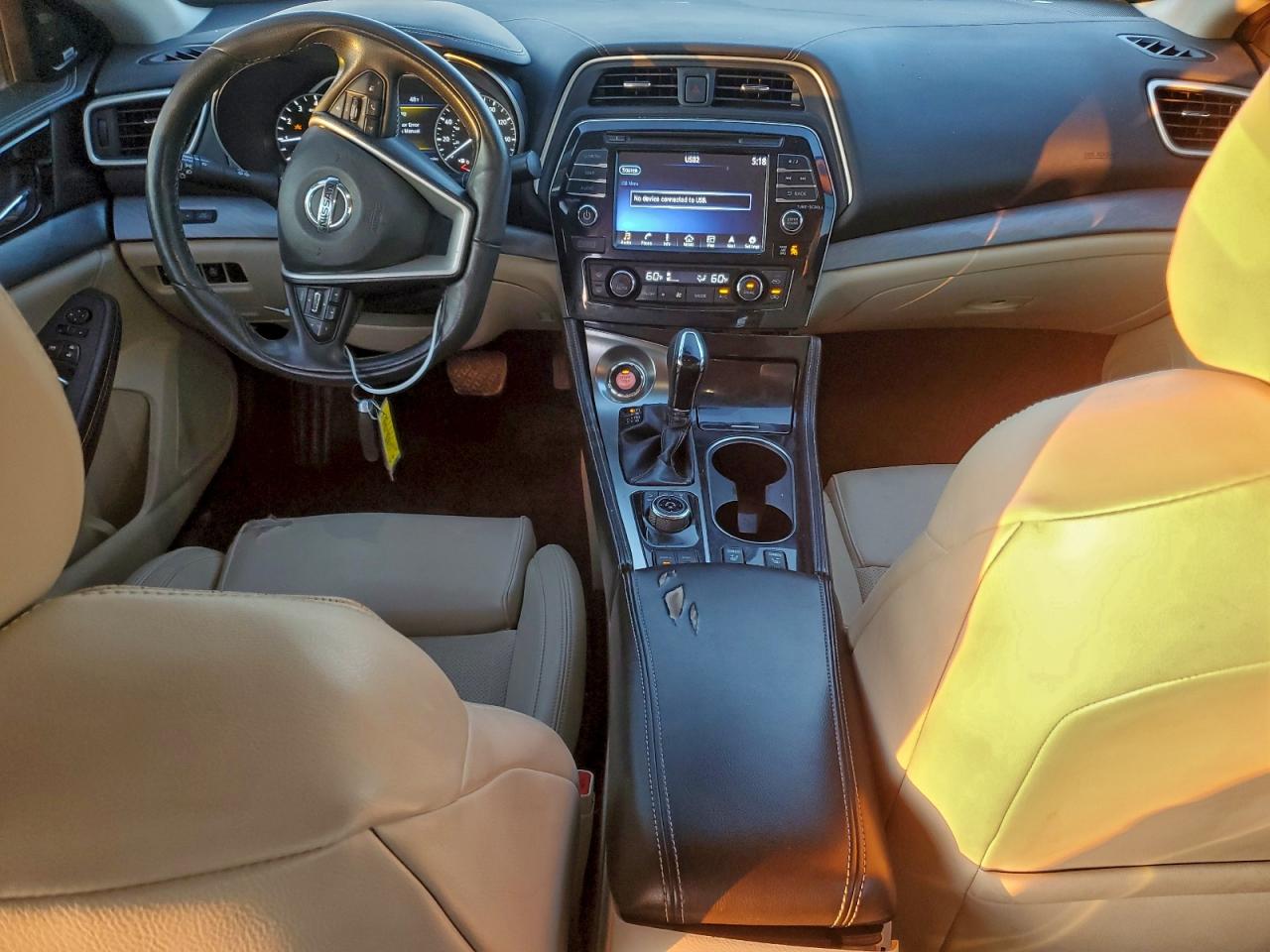 Nissan Maxima 3.5s