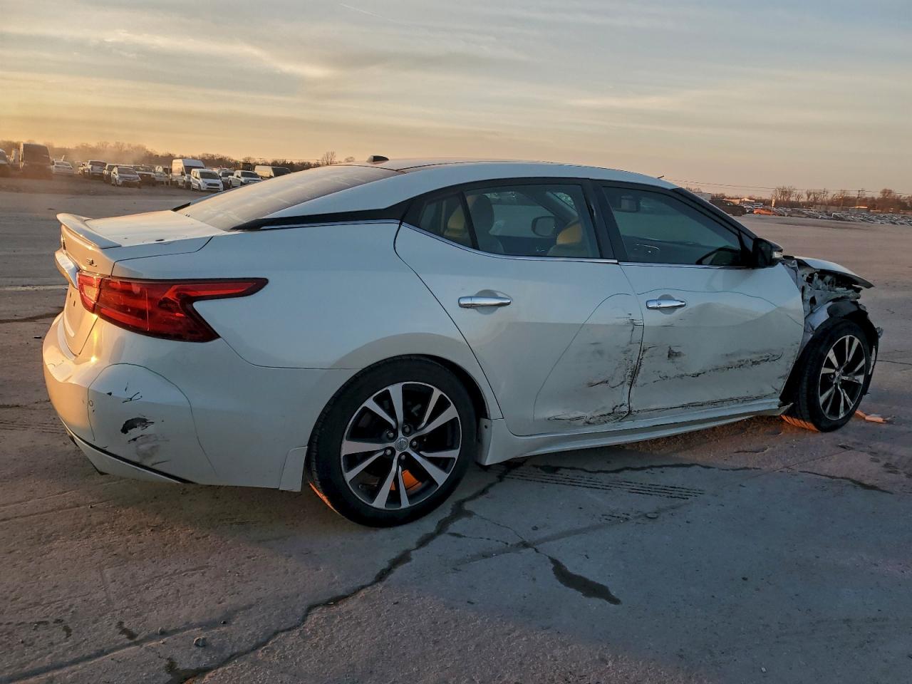 Nissan Maxima 3.5s