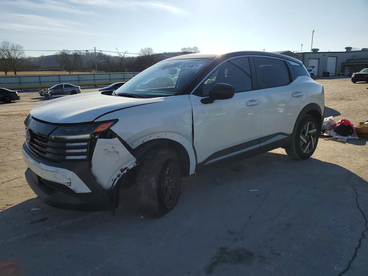 Salvage Nissan Kicks Image