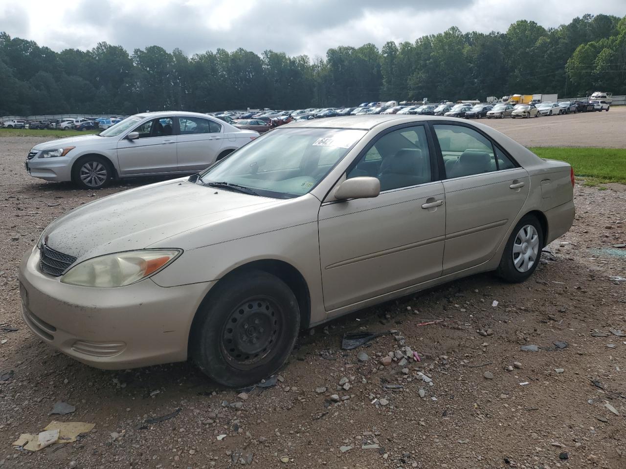 Salvage Toyota Camry Image
