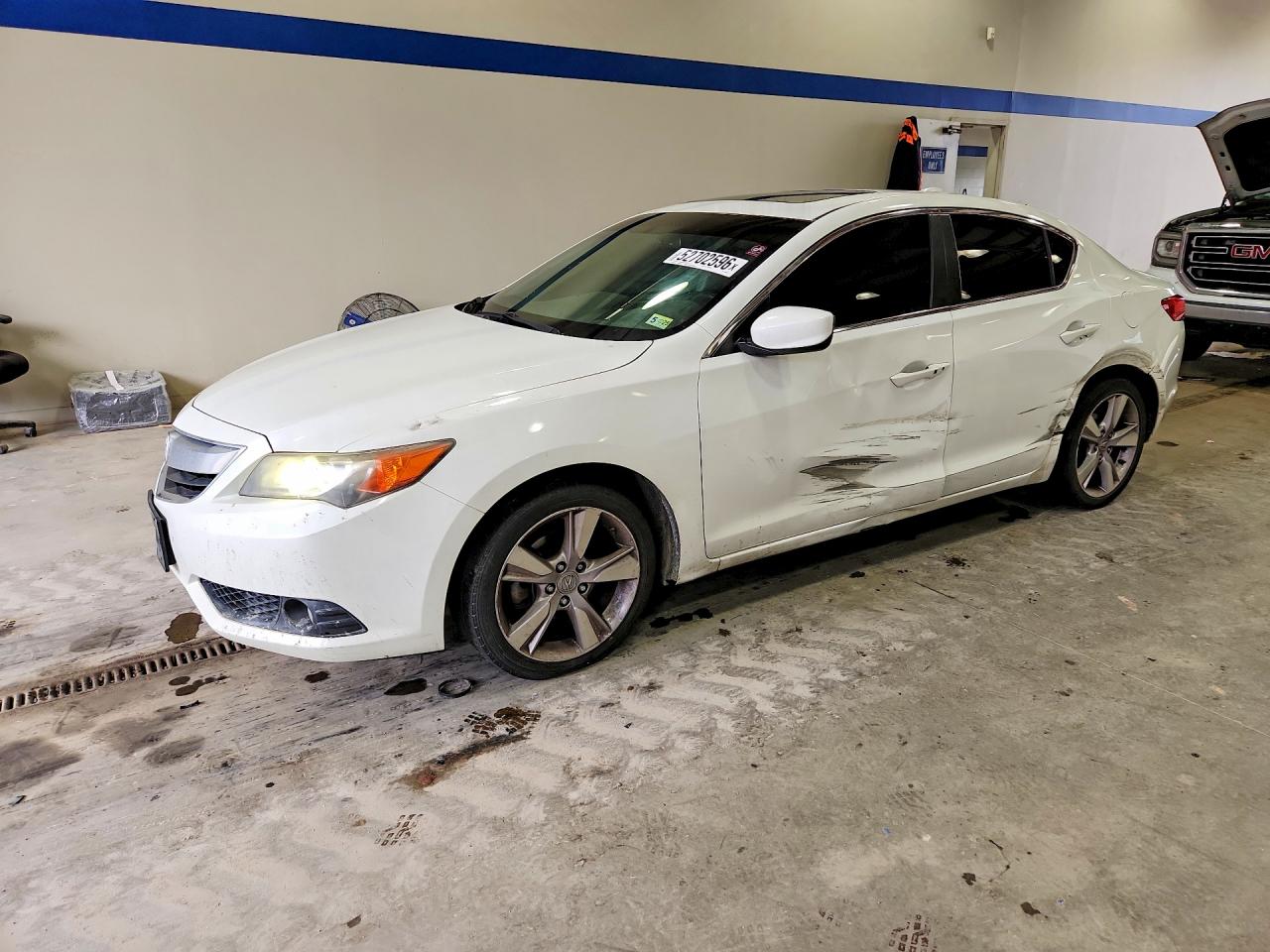 Salvage Acura ILX Image