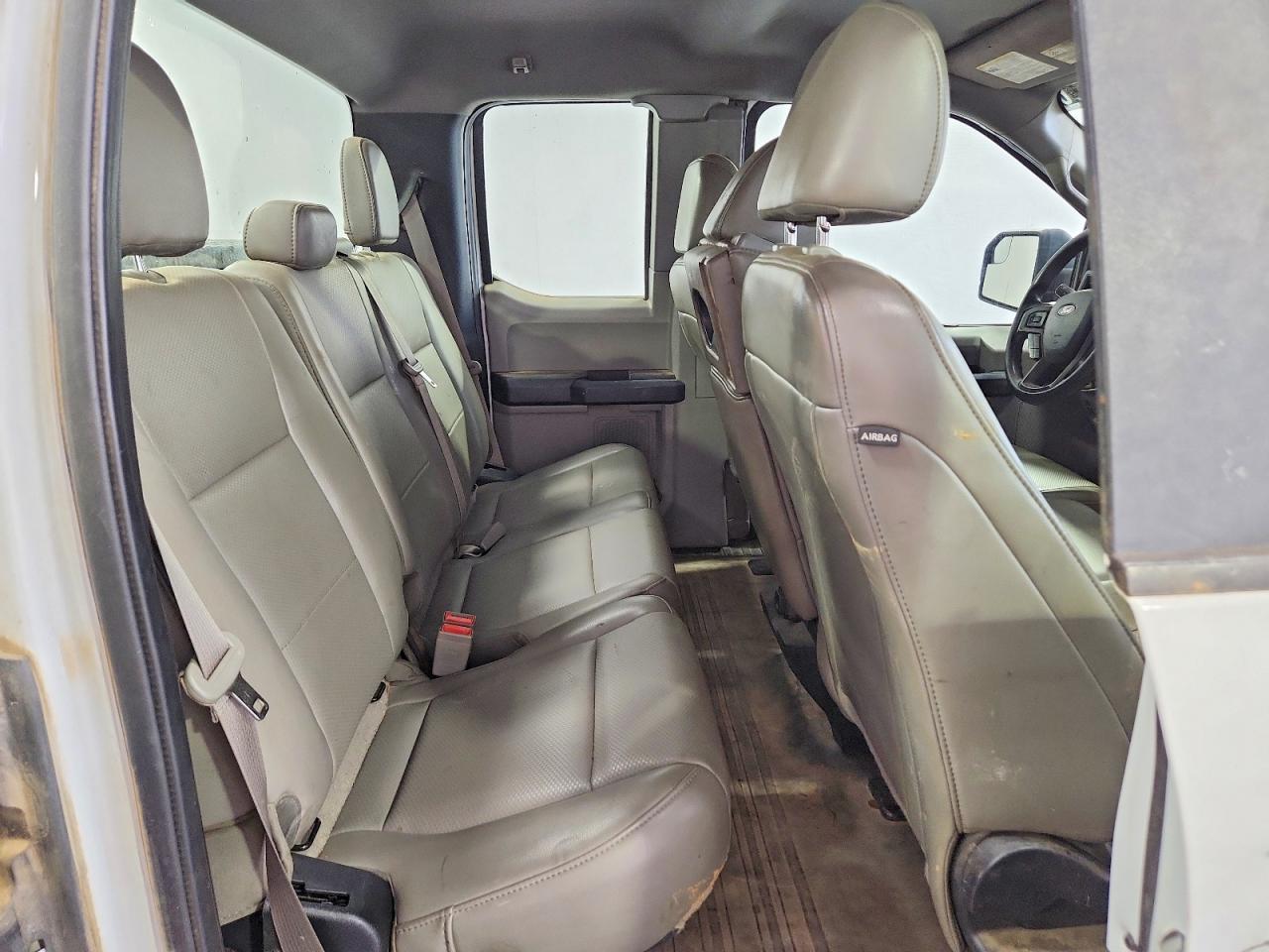 Ford F-150 Super Cab