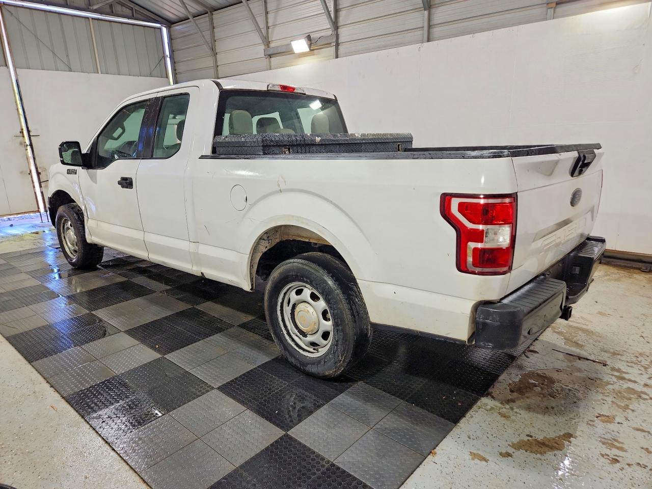 Ford F-150 Super Cab