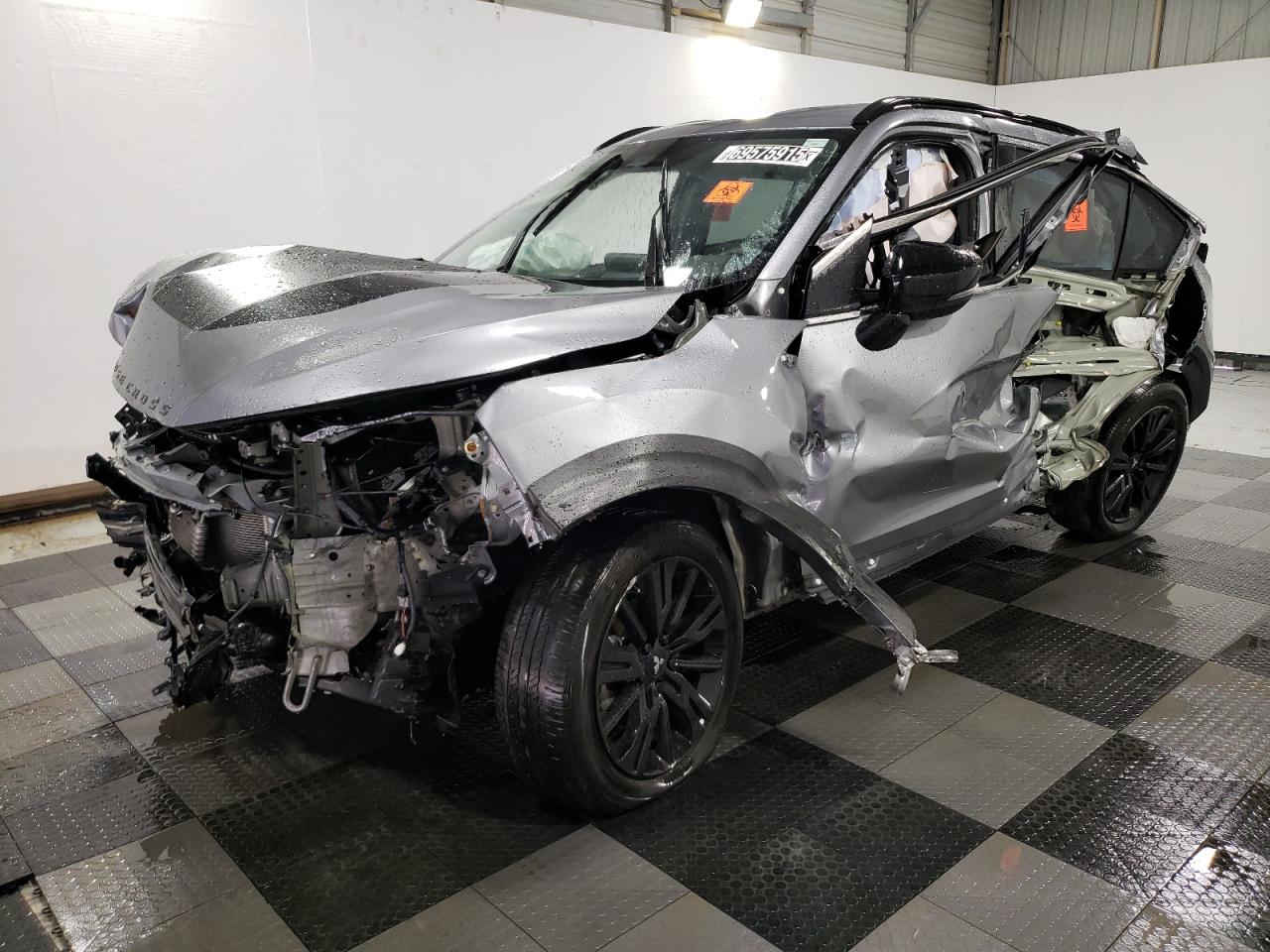 Salvage Mitsubishi Eclipse Image